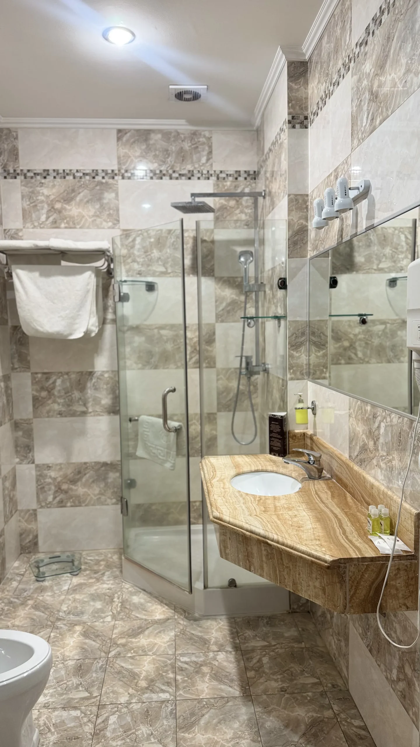 Люкс dbl з диванчиком